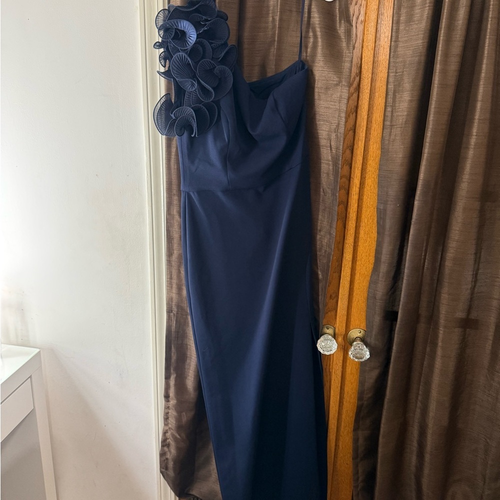 Xscape Marianna Navy One Shoulder Scuba Crepe Gown Size 8 Worn Once - Picture 3 of 11